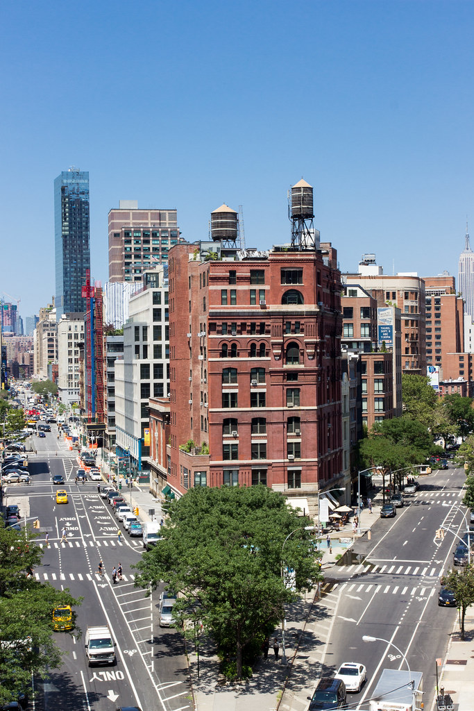 New Balance retail expansion